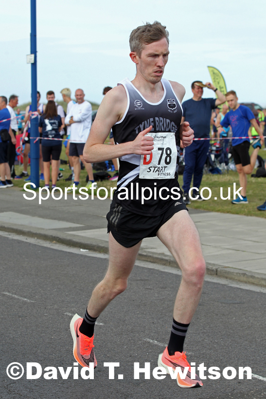 Senior mens 6 stage relay, 2021 Northern 6 and 4 Stage and Young Athletes Road Relays, Redcar. Photo: David T. Hewitson/Sports for All Pics